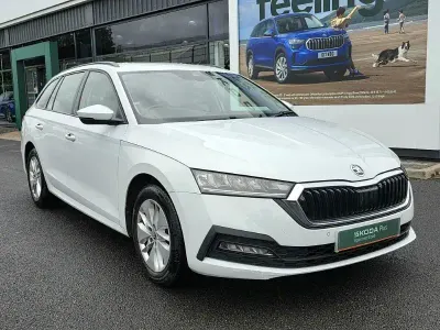Used Skoda Octavia SE Technology 150 HP (110 kW) 2021 Moon white metallic Estate