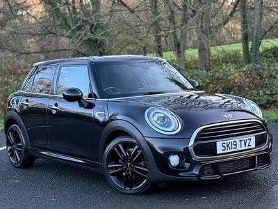 Black Used 2019 Mini Cooper Hatch Hatchback | £15,791 (Fair price)