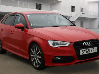 Begagnad Audi A3 Sportback S-Line 2015 Röd Halvkombi