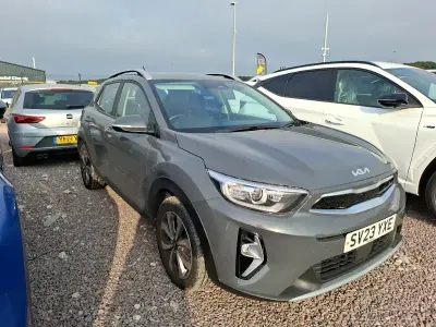 Used Kia Stonic 99 HP (72 kW) 2023 Grey SUV