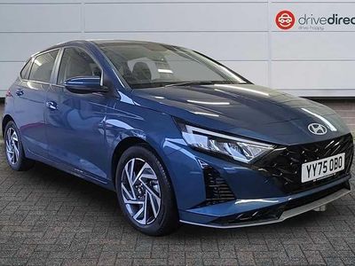 Pearl vibrant blue New 2025 Hyundai i20 Advanced Hatchback | £18,795 (Fair price)