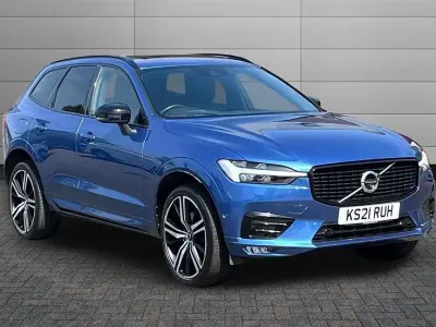 Usado Volvo XC60 R-Design Pro 250 HP (183 kW) 2021 Azul SUV