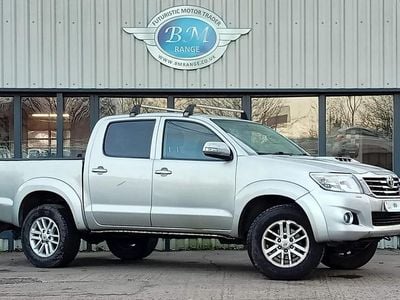 Silver Used 2014 Toyota HiLux Pickup | £8,000 (Expensive)