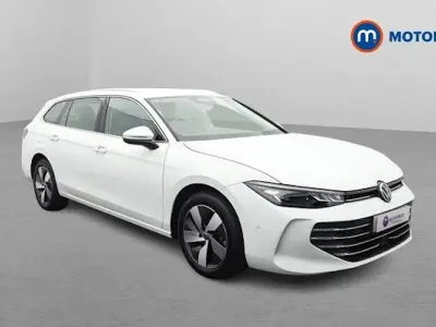 Used VW Passat Life 204 HP (150 kW) 2025 White Estate