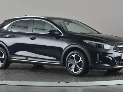 Usado Kia XCeed 139 HP (102 kW) 2023 Preto SUV