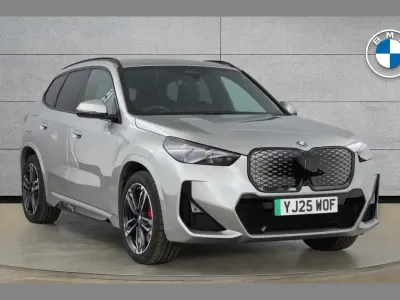 Begagnad BMW iX1 M Sport 147 kW (201 HK) 2025 Silver SUV