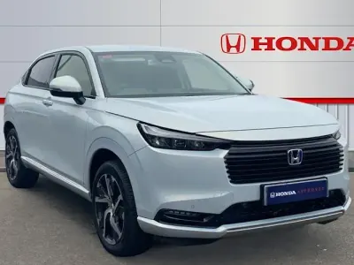 New Honda HR-V Advance 131 HP (96 kW) 2026 Premium plus two tone  sunlight white with black SUV