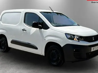 Used Peugeot Partner 102 HP (75 kW) 2021 White MPV