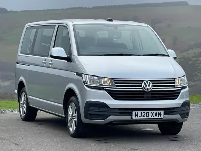 Usado VW T6.1 SE 150 HP (110 kW) 2020 Prateado Van