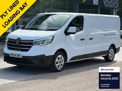 Used Renault Trafic Play 130 HP (95 kW) 2024 Glacier white