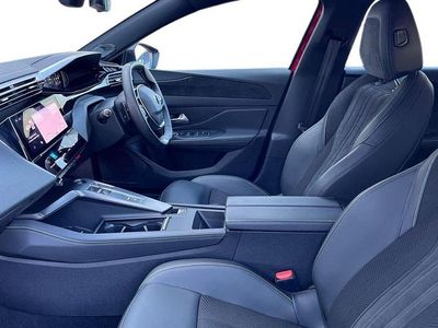 Elixir red Used 2022 Peugeot 308 Premium Hatchback | £19,695 (Fair price)