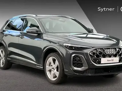 Nouă Audi Q5 S-Line 204 CP (150 kW) 2025 SUV