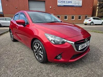 Used Mazda 2 Inclusive 90 HP (66 kW) 2016 Red Hatchback