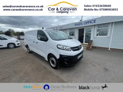 Usado Vauxhall Vivaro S 100 HP (73 kW) 2023 Branco Monovolume