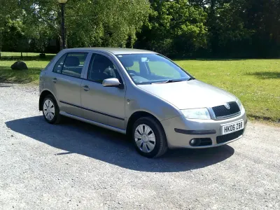 Usado Skoda Fabia Ambiente 2006 Bege Citadino