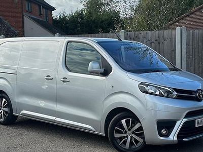 Used 2017 Toyota Proace Comfort MPV | £10,196 (Fair price)