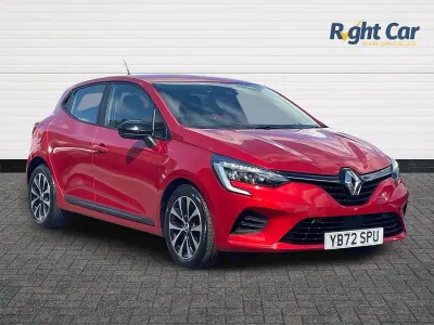 Used Renault Clio Evolution 90 HP (66 kW) 2023 Red  Hatchback