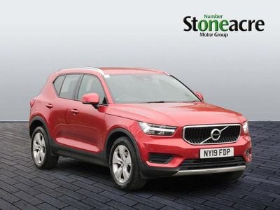 Used Volvo XC40 Momentum 147 HP (108 kW) 2019 Red SUV