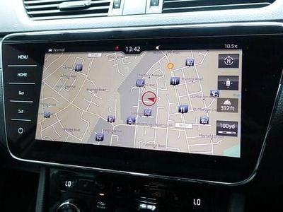 Used Skoda Superb SE L Executive 272 HP (200 kW) 2019 White Hatchback