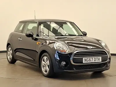 Used Mini ONE 102 HP (75 kW) 2018 Black Hatchback