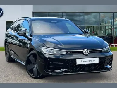Begagnad VW Passat R-line 204 HK (150 kW) 2026 Svart Kombi