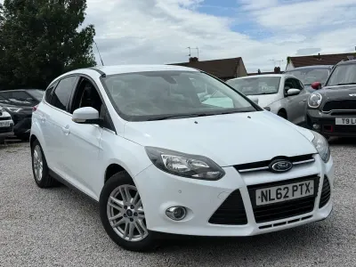 Used Ford Focus Titanium 125 HP (91 kW) 2012 White Hatchback