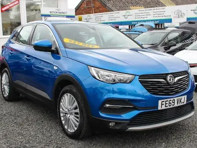 Used Vauxhall Grandland X Business Edition 130 HP (95 kW) 2019 Blue SUV