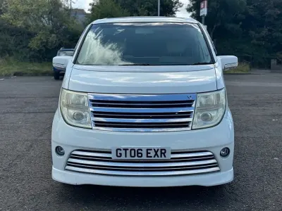 Usado Nissan Elgrand 2017 Branco Monovolume