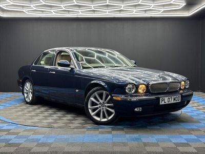Jaguar XJ