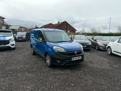 Used Fiat Doblò 90 HP (66 kW) 2015 Blue MPV