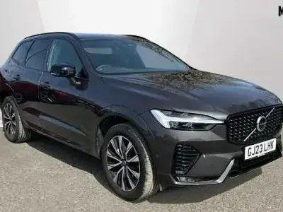 Usado Volvo XC60 Plus 250 HP (183 kW) 2023 Cinzento SUV