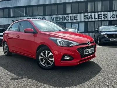 Used Hyundai i20 SE 100 HP (73 kW) 2019 Red Hatchback