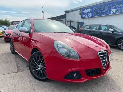 Used Alfa Romeo Giulietta 170 HP (125 kW) 2013 Red Hatchback