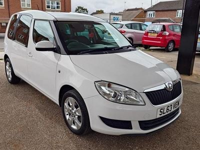 White Used 2013 Skoda Roomster SE MPV | £4,889 (Fair price)