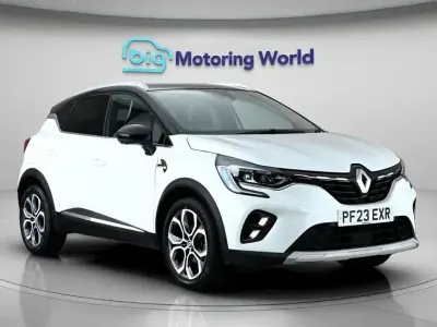 Used Renault Captur Techno 145 HP (106 kW) 2023 White/black SUV