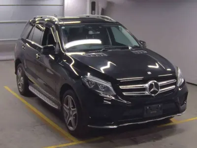Käytetty Mercedes GLE350 2016 Musta Katumaasturi