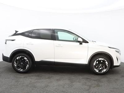 White Used 2024 Nissan Qashqai N-Connecta SUV | £22,999 (Expensive)