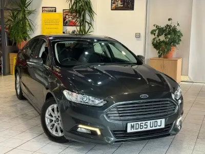 Used Ford Mondeo Zetec 120 HP (88 kW) 2016 Green Hatchback