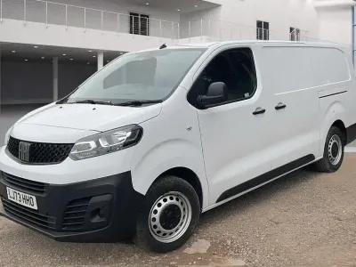 Usado Fiat Scudo S 2023 Branco Van