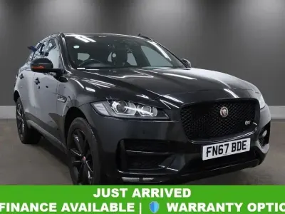 Second-hand Jaguar F-Pace R-Sport 240 CP (176 kW) 2017 Negru SUV