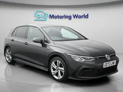 Second-hand VW Golf VIII R-line 130 CP (95 kW) 2024 Gri Hatchback