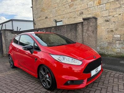 Used Ford Fiesta ST 2015 Red Hatchback
