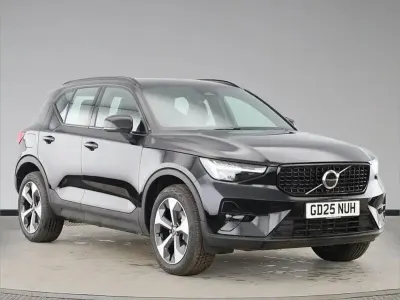 New Volvo XC40 Plus 194 HP (142 kW) 2025 Black SUV