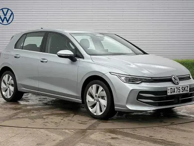 Used VW Golf VIII Style 204 HP (150 kW) 2025 Silver Hatchback