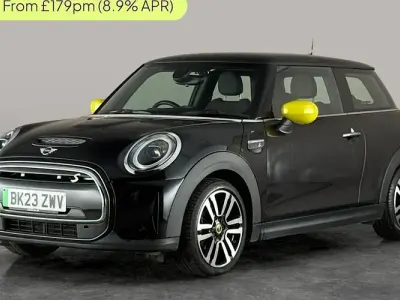 Używany Mini Cooper Level 2 135 kW (184 KM) 2023 Hatchback