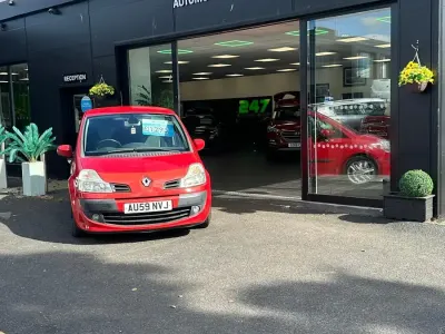 Used Renault Grand Modus Dynamique 2009 Red MPV