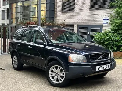 Begagnad Volvo XC90 SE 185 HK (136 kW) 2005 Blå SUV