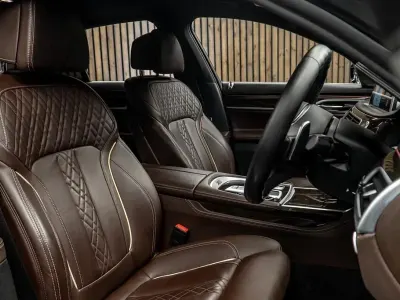 Usado BMW 750 Comfort Edition 2019 Gris Berlina