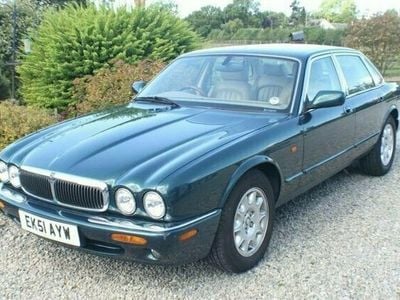 Used Jaguar XJ8 240 HP (176 kW) 2002 Sedan