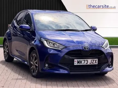 Used Toyota Yaris Design 2023 Blue Hatchback